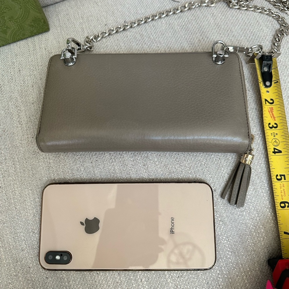 💯 GUCCI GG Disco Tan Grey Monogram Zippered Wallet on Chain w/ auth cert - Picture 10 of 12